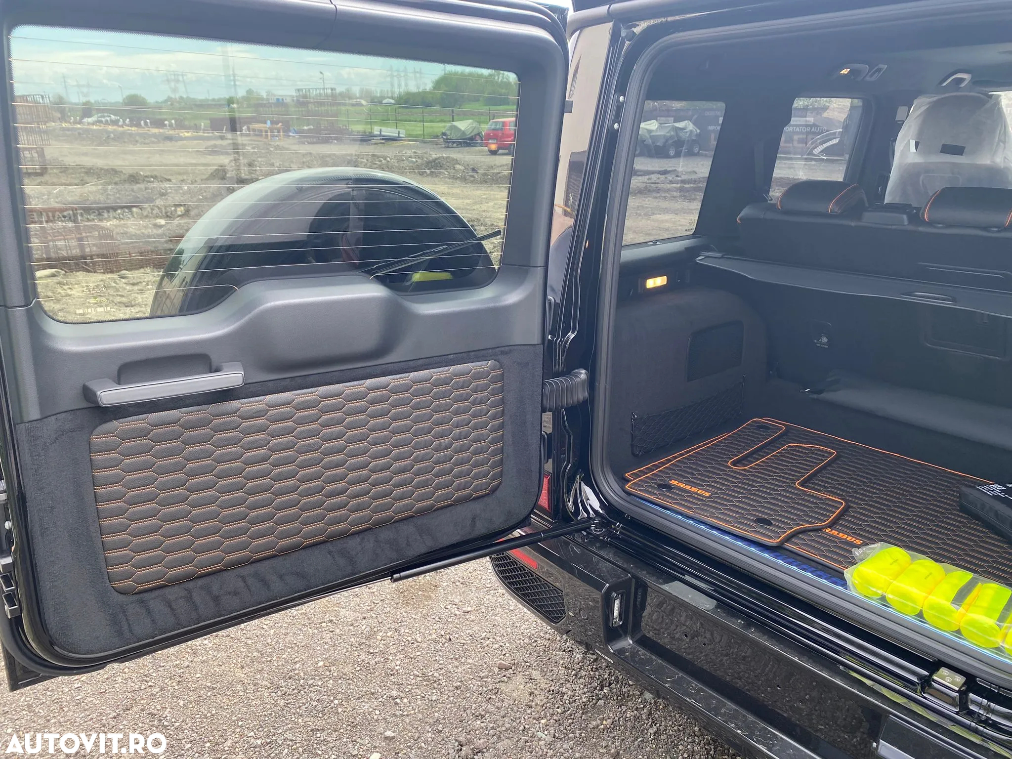 Mercedes-Benz G - 10