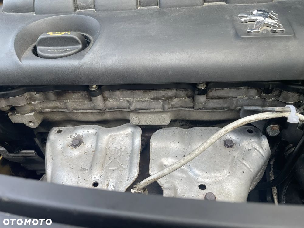 Peugeot 207 - 18