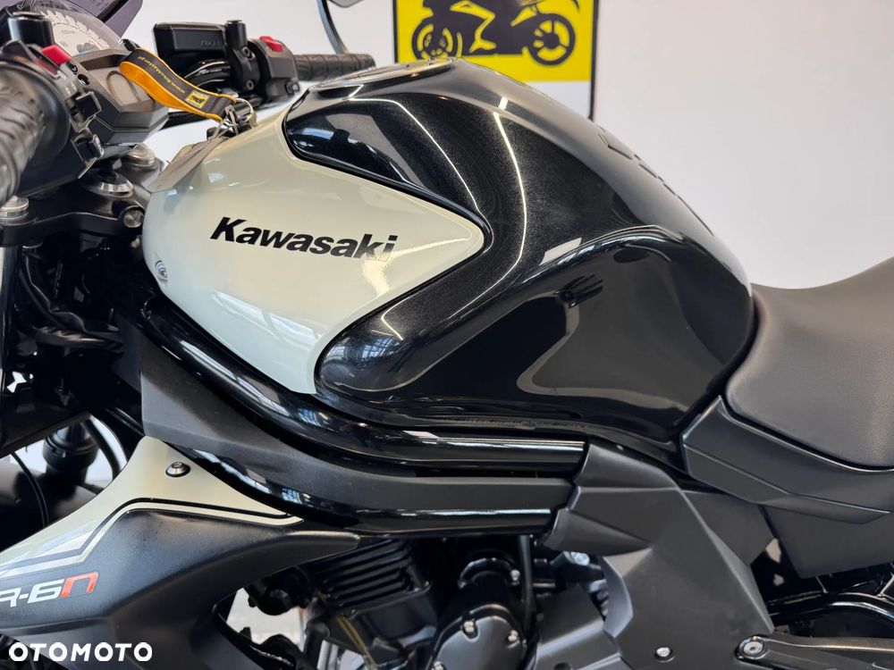 Kawasaki ER - 21