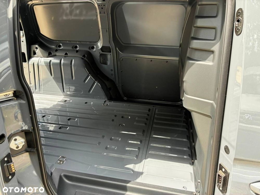 Volkswagen Caddy Maxi 	Furgon/AUTOMAT 2.0 TDI 122 KM - 13