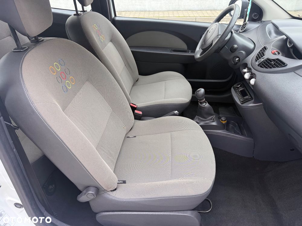 Renault Twingo 1.2 Authentique - 6