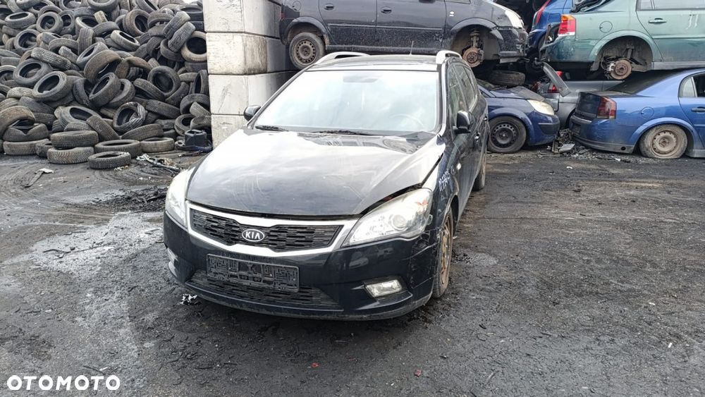 36043 Kia cee'd I lift model od 09-12 silnik 1.4 16V G4FA 109 km lakier 1K - 1