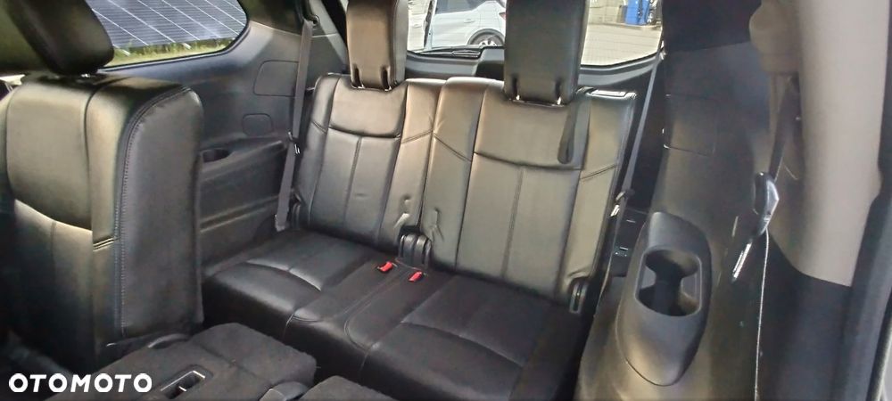 Nissan Pathfinder 3.0 D V6 LE EU5 - 12