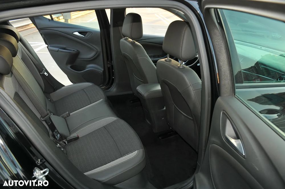 Opel Astra 1.2 Turbo Business Edition - 18