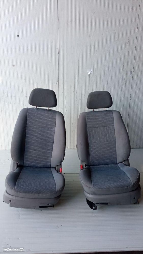 CONJUNTO COMPLETO DE BANCOS KIA SORENTO BL - 1