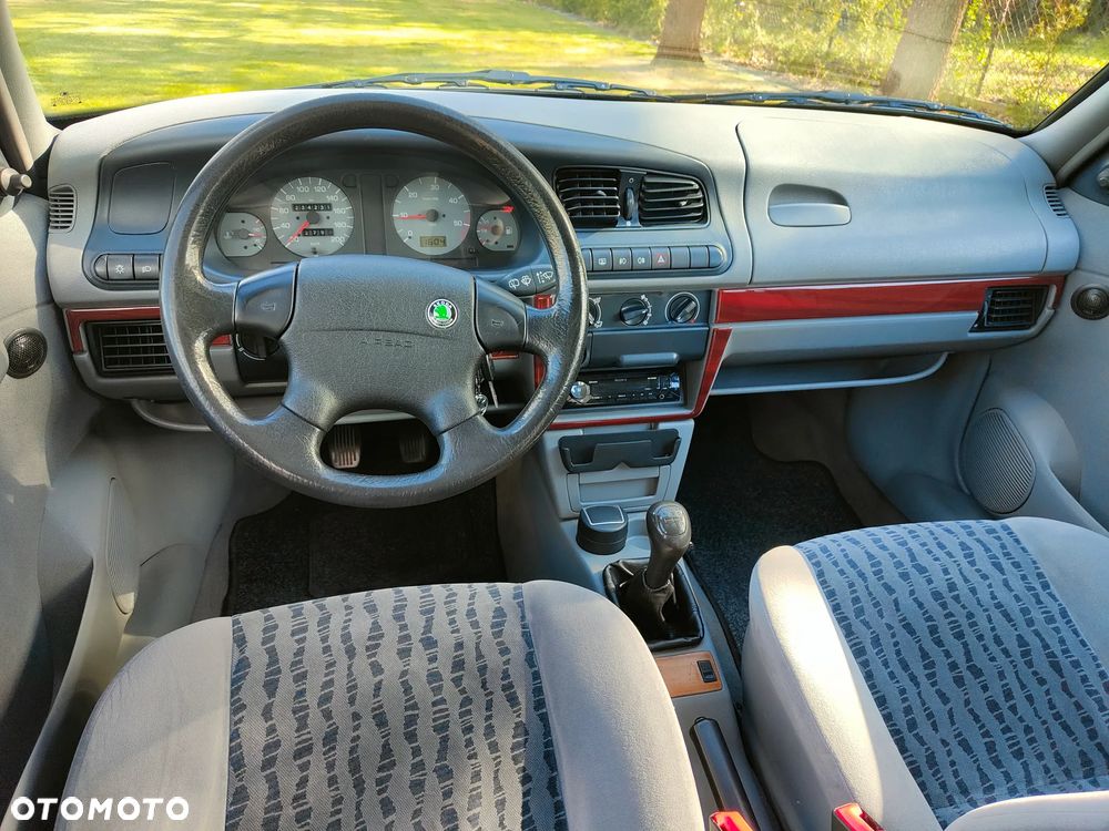 Skoda Felicia 1.9 D GLX - 35