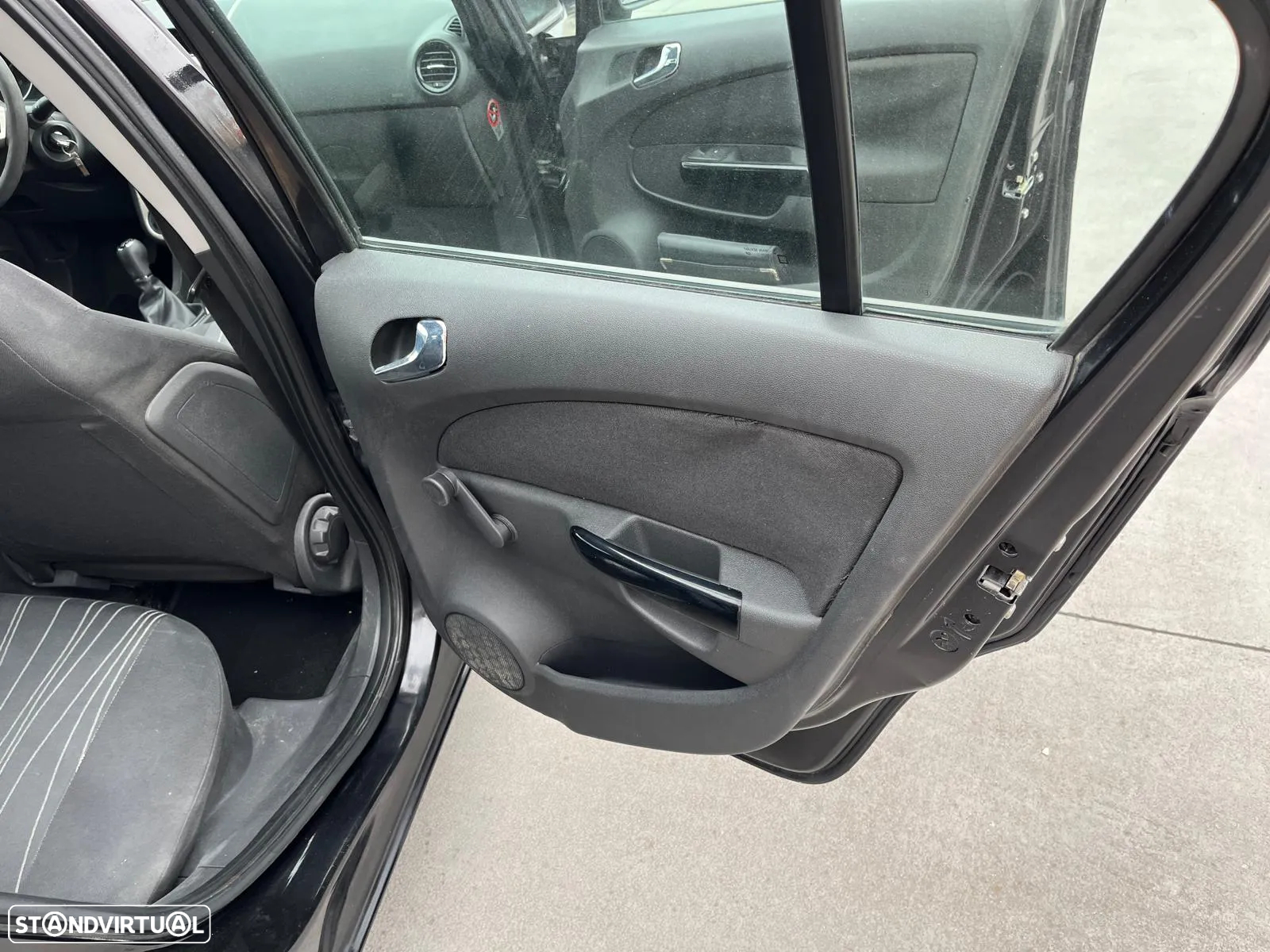 Opel Corsa 1.3 CDTi Enjoy - 8