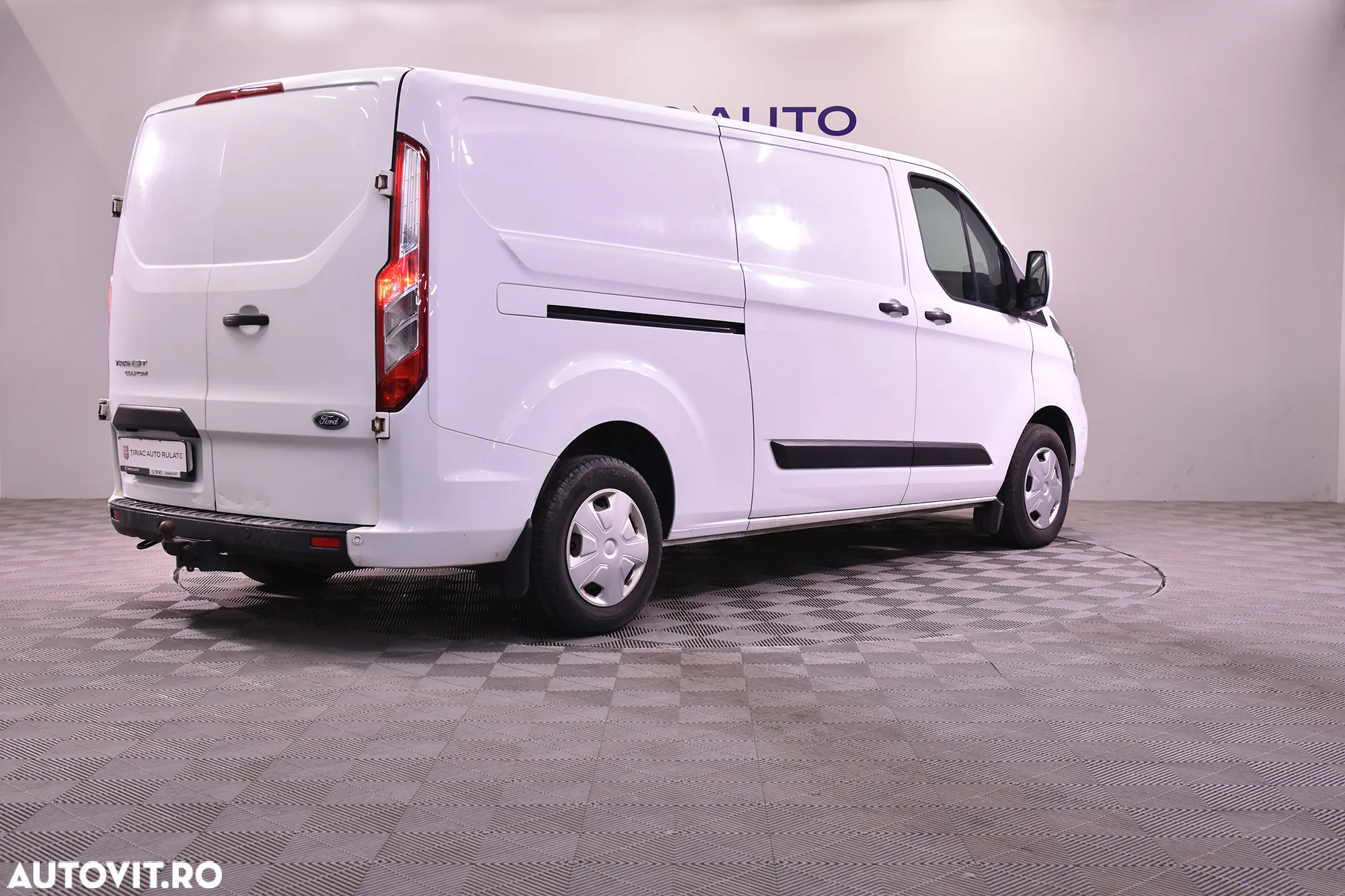 Ford Transit Custom - 5