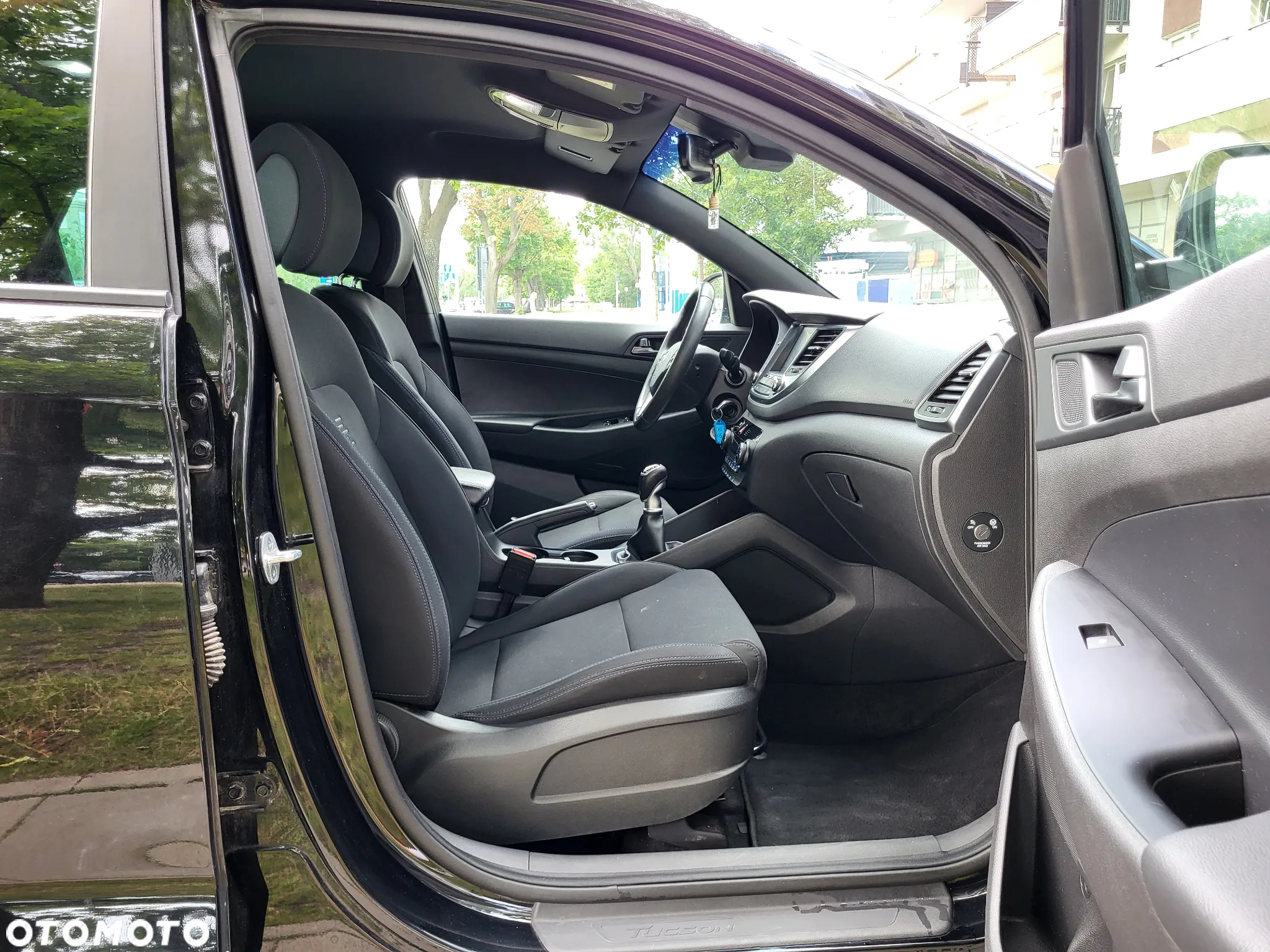 Hyundai Tucson 1.6 GDI BlueDrive GO 2WD - 35