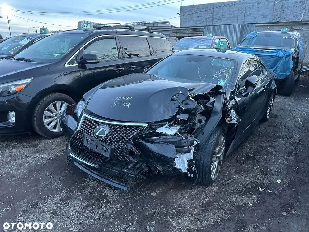 Lexus RC - 2