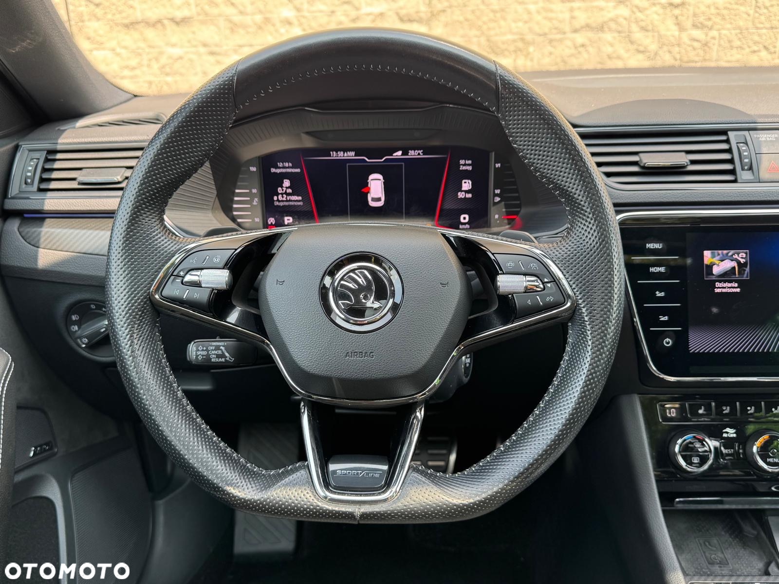 Skoda Superb 2.0 TDI DSG Sportline - 28