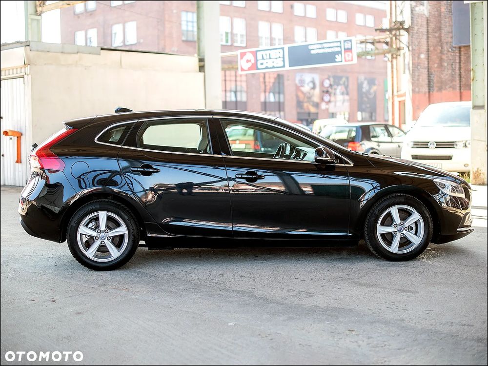 Volvo V40 D2 Summum - 10