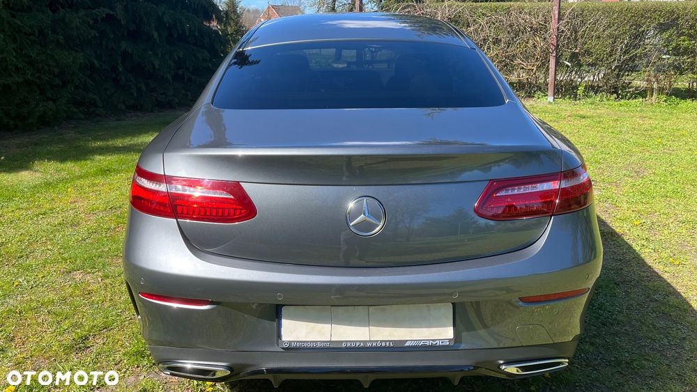 Mercedes-Benz Klasa E 300 d 9G-TRONIC - 16