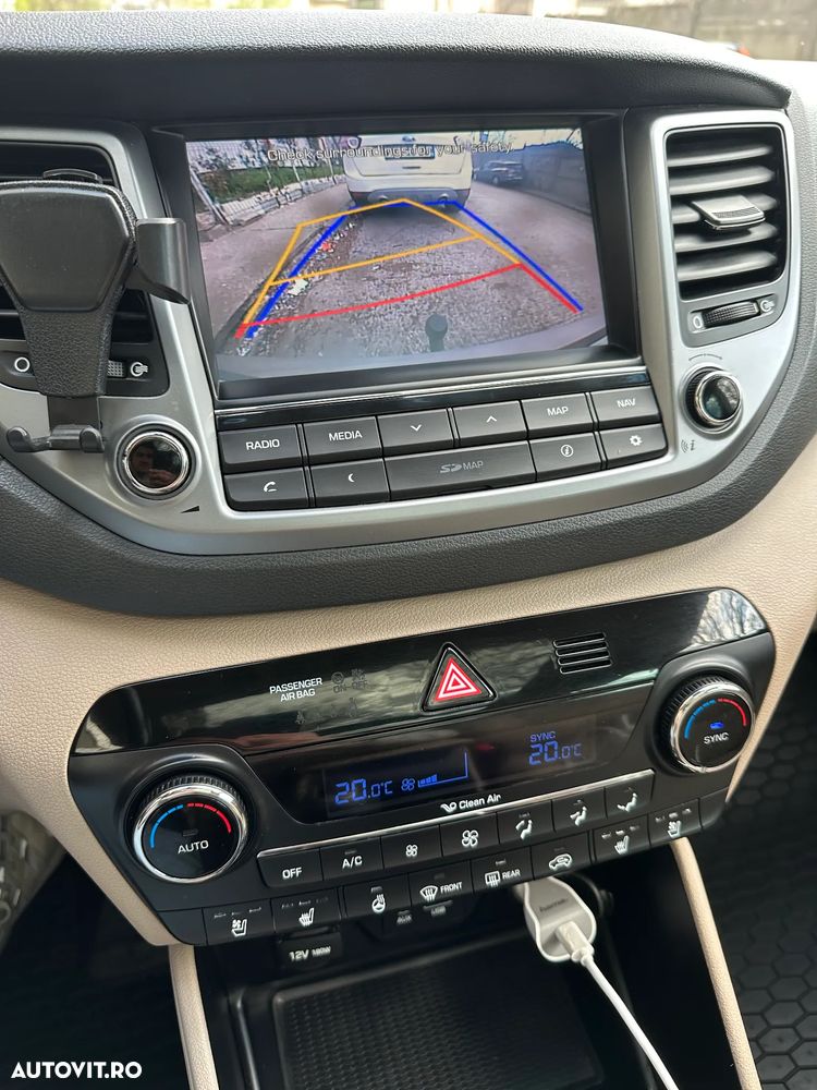 Hyundai Tucson 2.0 CRDI 4WD 6AT Premium+ - 10