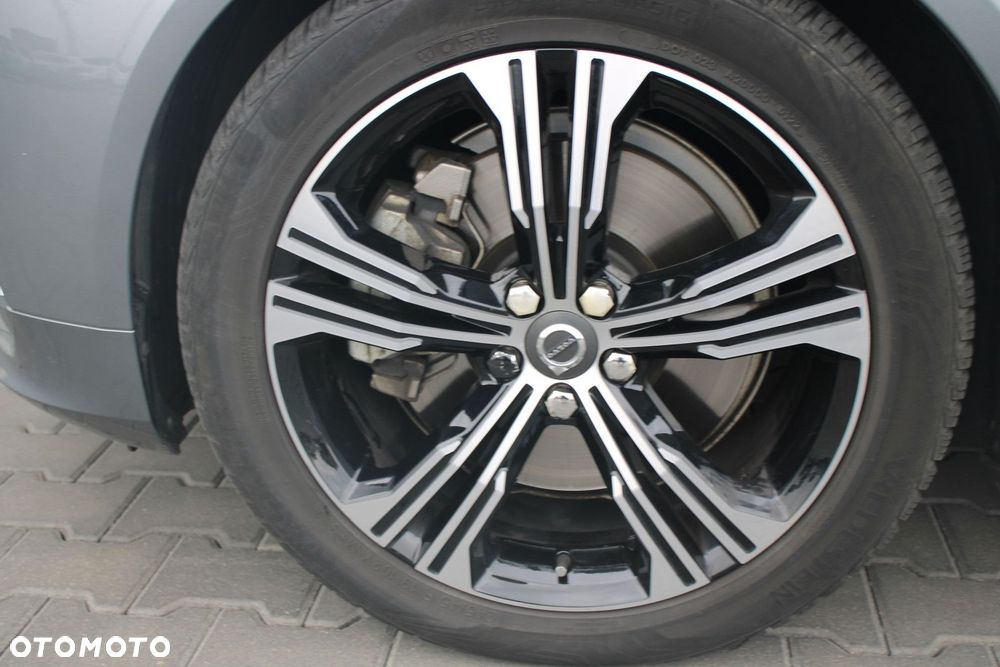 Volvo S90 - 25