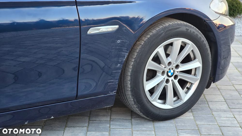 BMW Seria 5 ver-520d-blue-performance - 14
