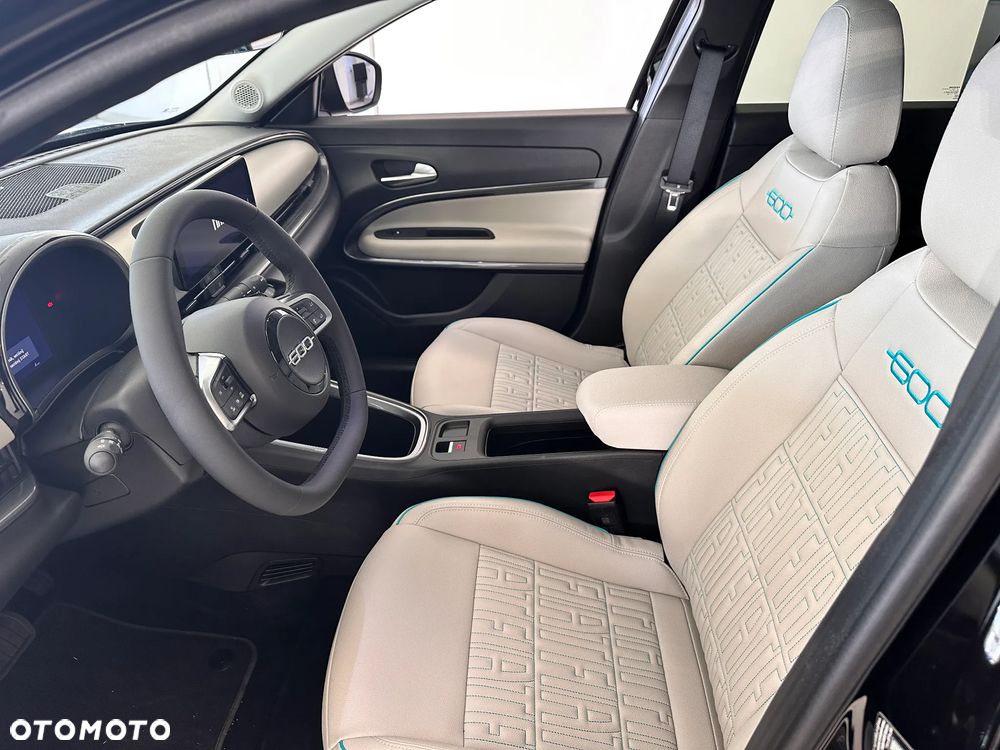 Fiat 600 1.2 Turbo La Prima eDCT - 6