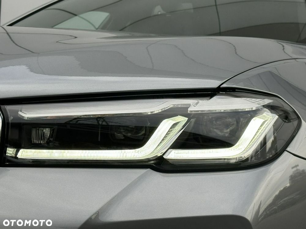BMW Seria 5 520d xDrive M Sport sport - 8