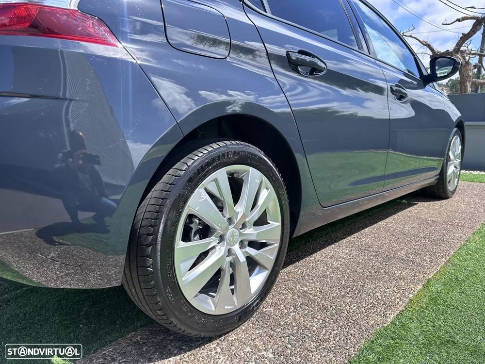 Peugeot 308 - 21