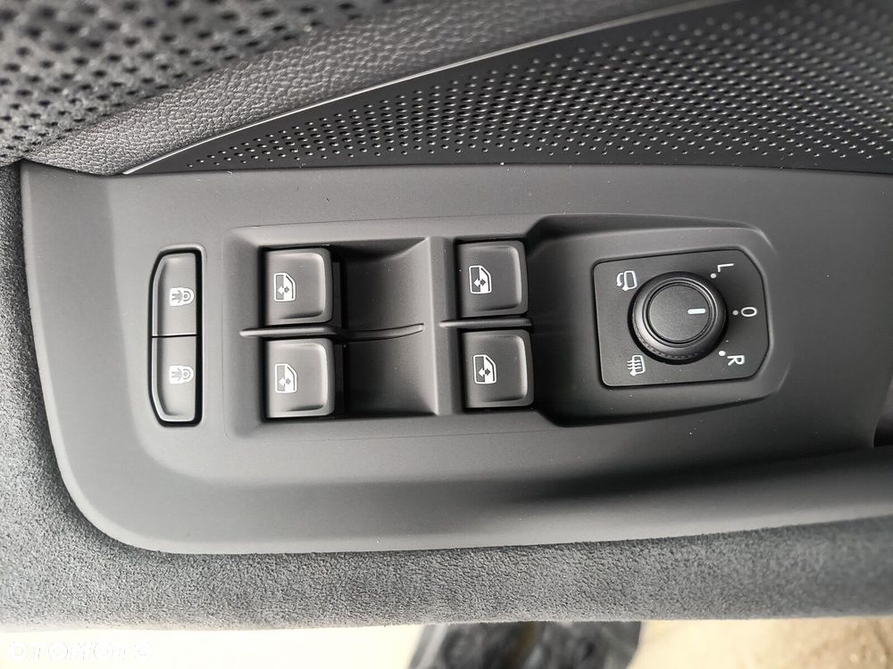 Skoda Superb 2.0 TSI Sportline DSG - 22