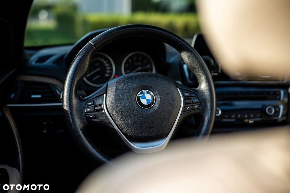 BMW Seria 2 220i - 8