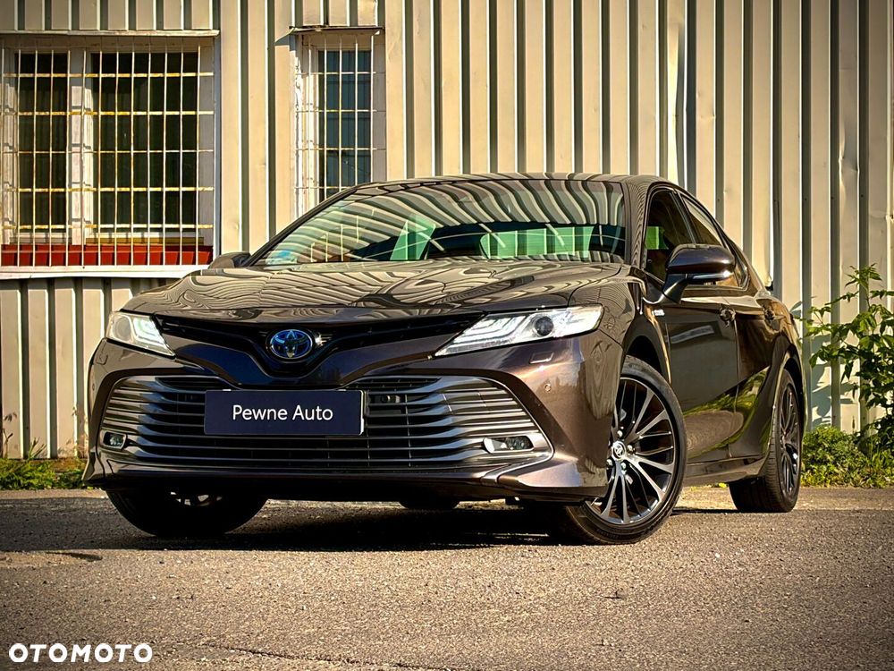 Toyota Camry 2.5 Hybrid Executive CVT - 1