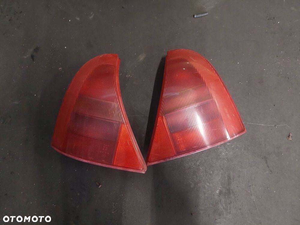 KOMPLETNY TYŁ RENAULT CLIO II MV302 KLAPA ZDERZAK LAMPY - 2