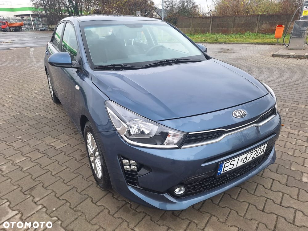 Kia Rio - 12