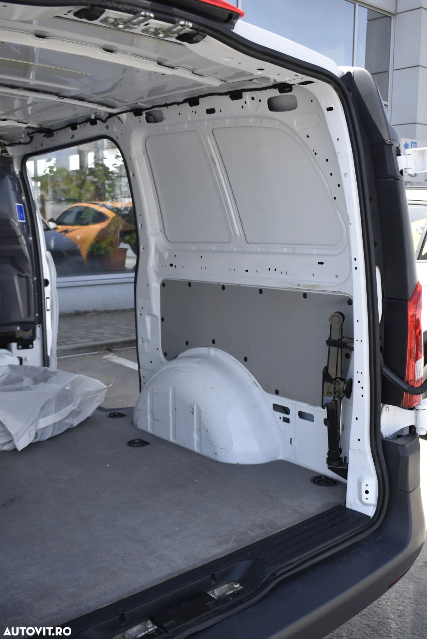 Mercedes-Benz Vito Furgon 114 CDI FWD Long - 10