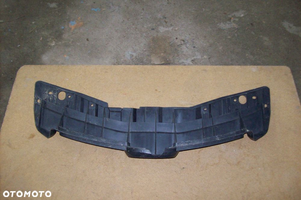 GRILL TOYOTA AYGO ROK 05/11 - 3