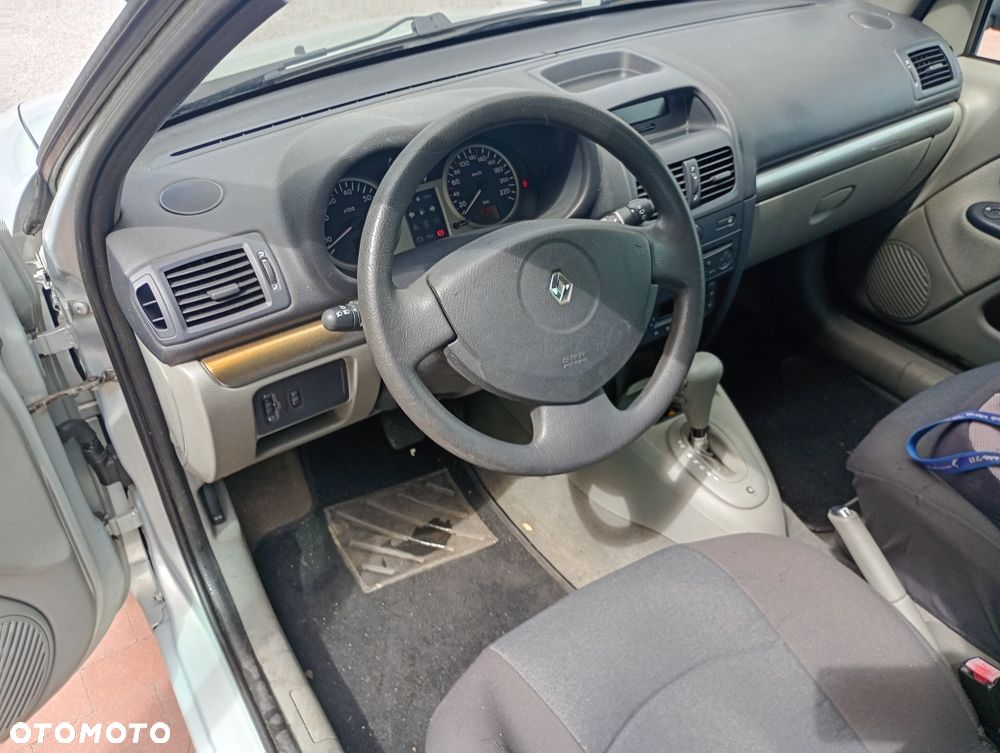 Renault Clio - 5