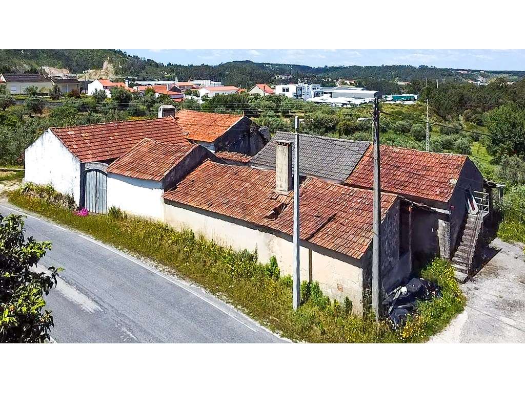 Oportunidade Única em Gondemaria: 2 Habitações Independentes com Po... - Grande imagem: 4/11