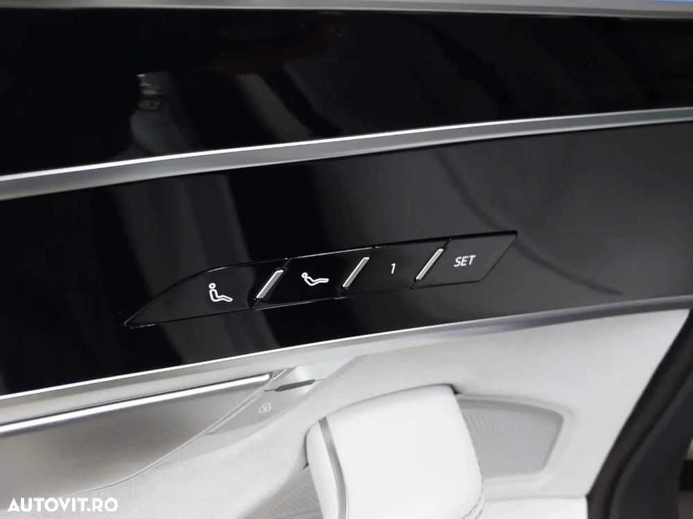 Audi S8 PI quattro Tiptronic MHEV - 23