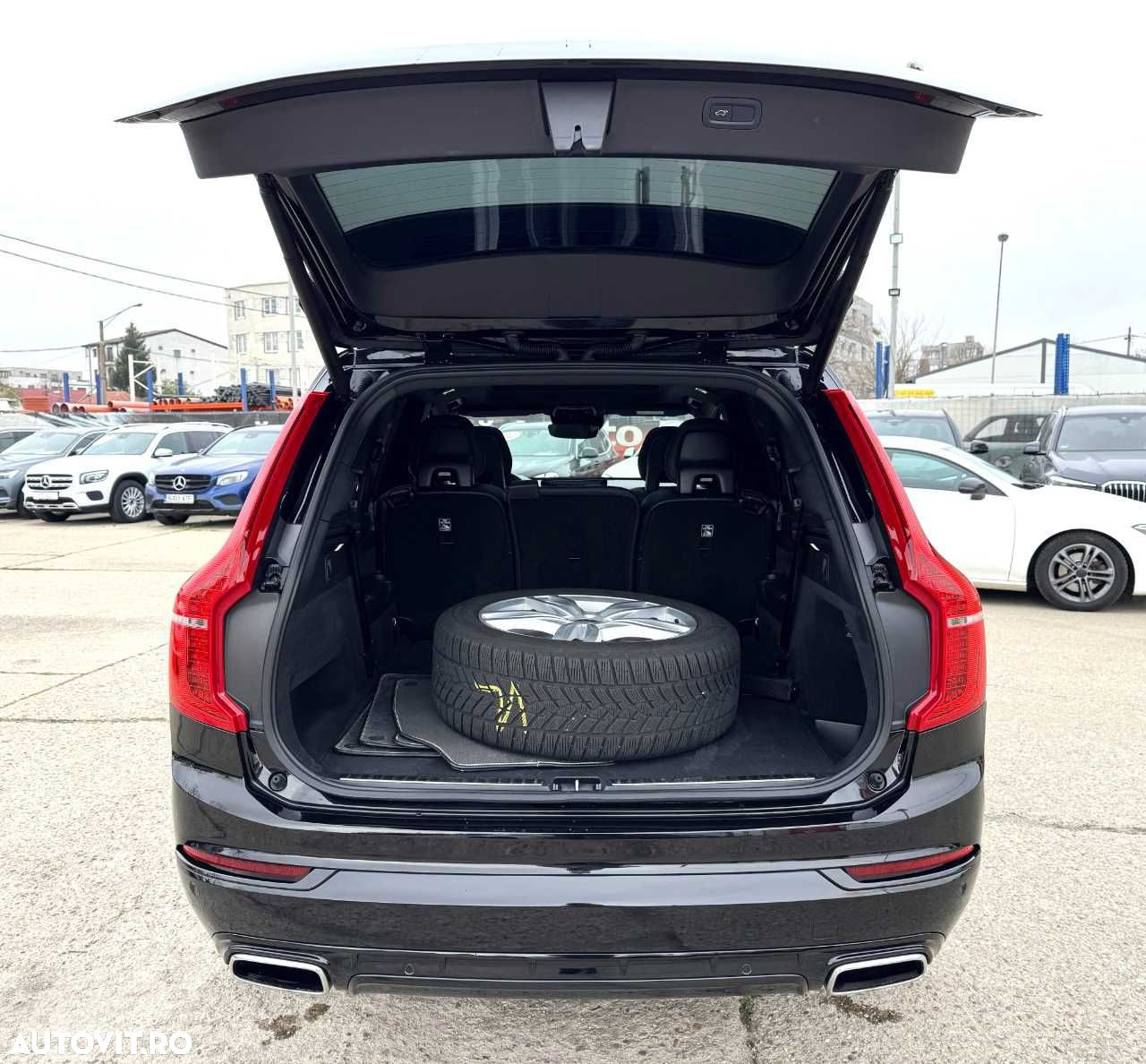 Volvo XC 90 - 13