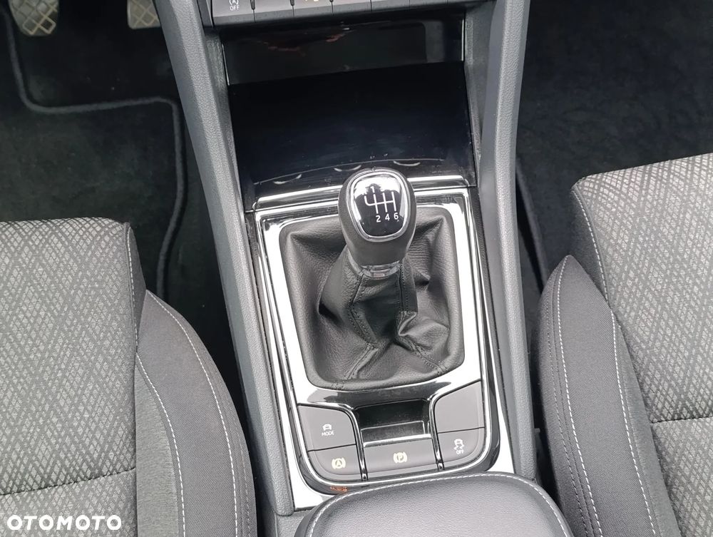 Skoda Karoq 1.5 TSI ACT GPF 4x2 Style - 37