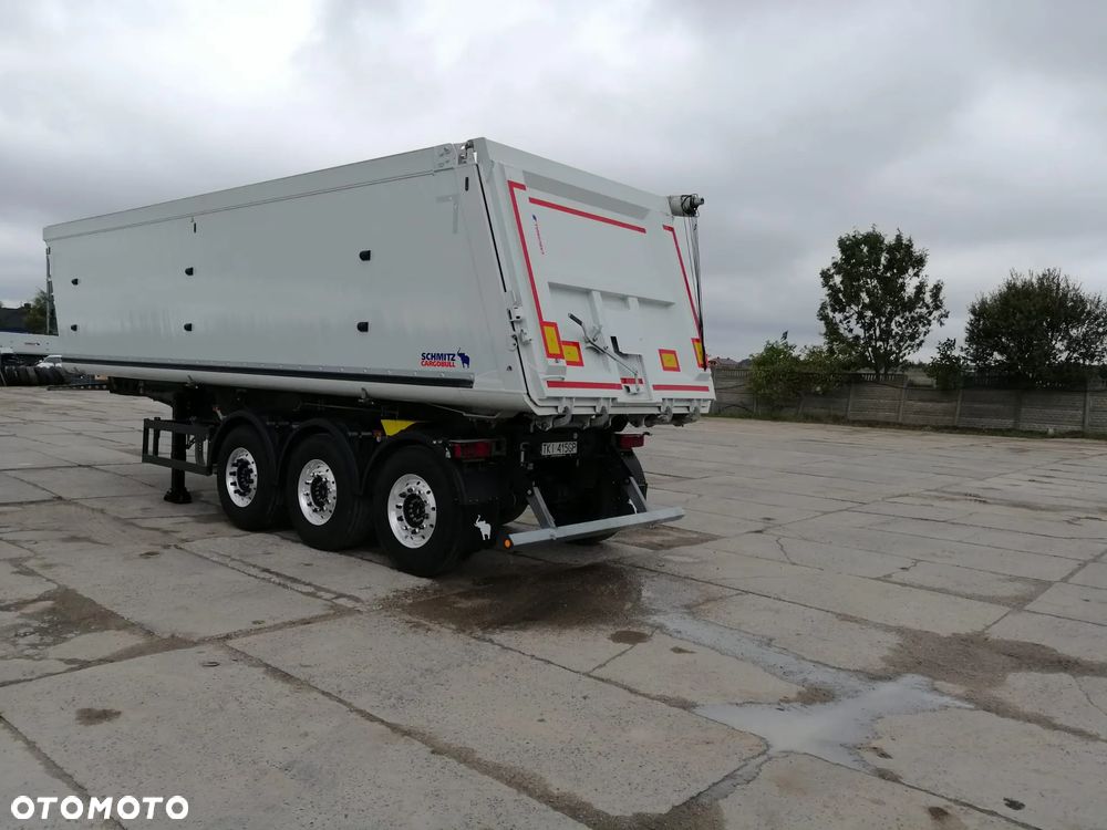 Schmitz Cargobull 145000 netto - 1