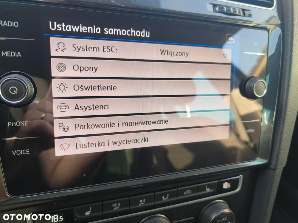 Volkswagen Golf 2.0 TDI BMT Highline DSG - 8