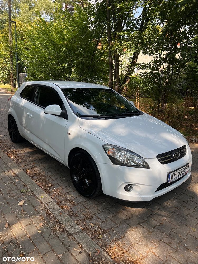 Kia Ceed Cee'd 1.6 Comfort - 1