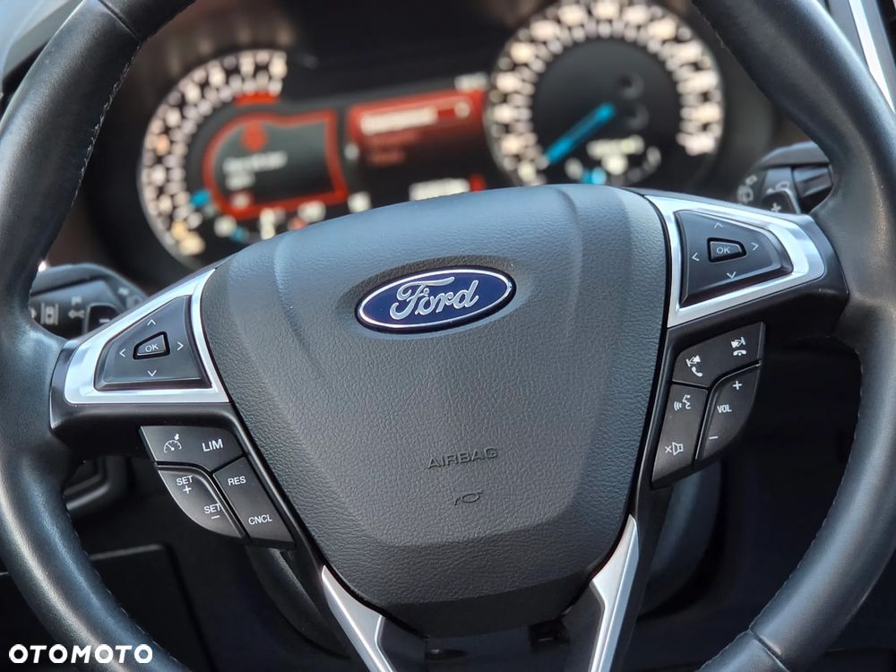Ford S-Max 2.0 EcoBoost Titanium - 30