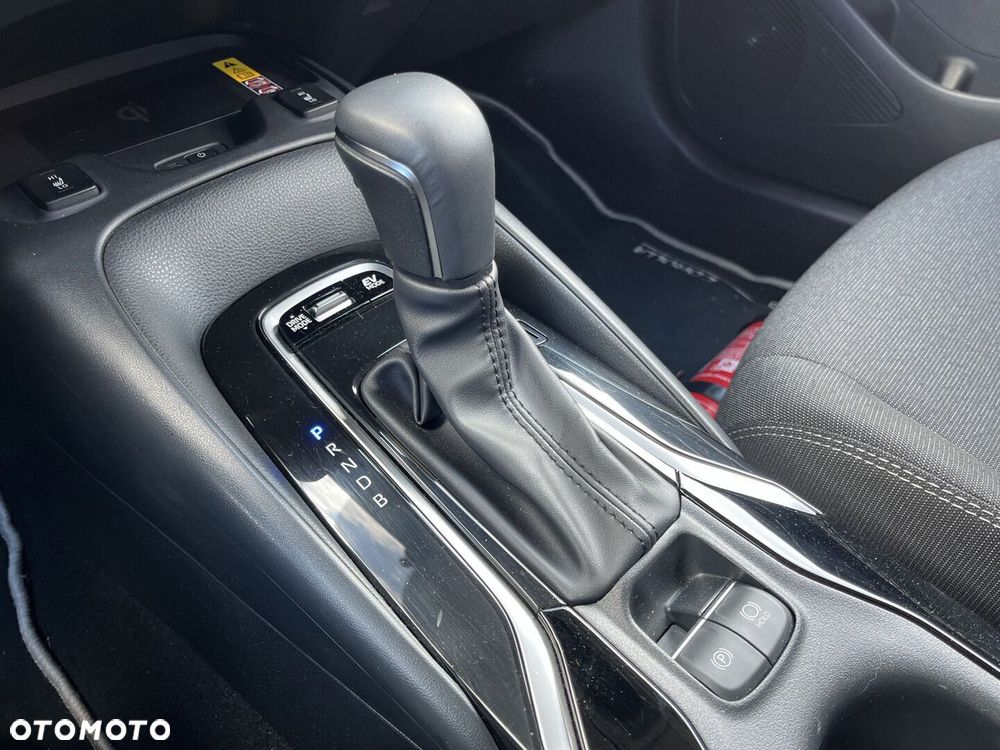 Toyota Corolla 1.8 Hybrid Comfort - 18