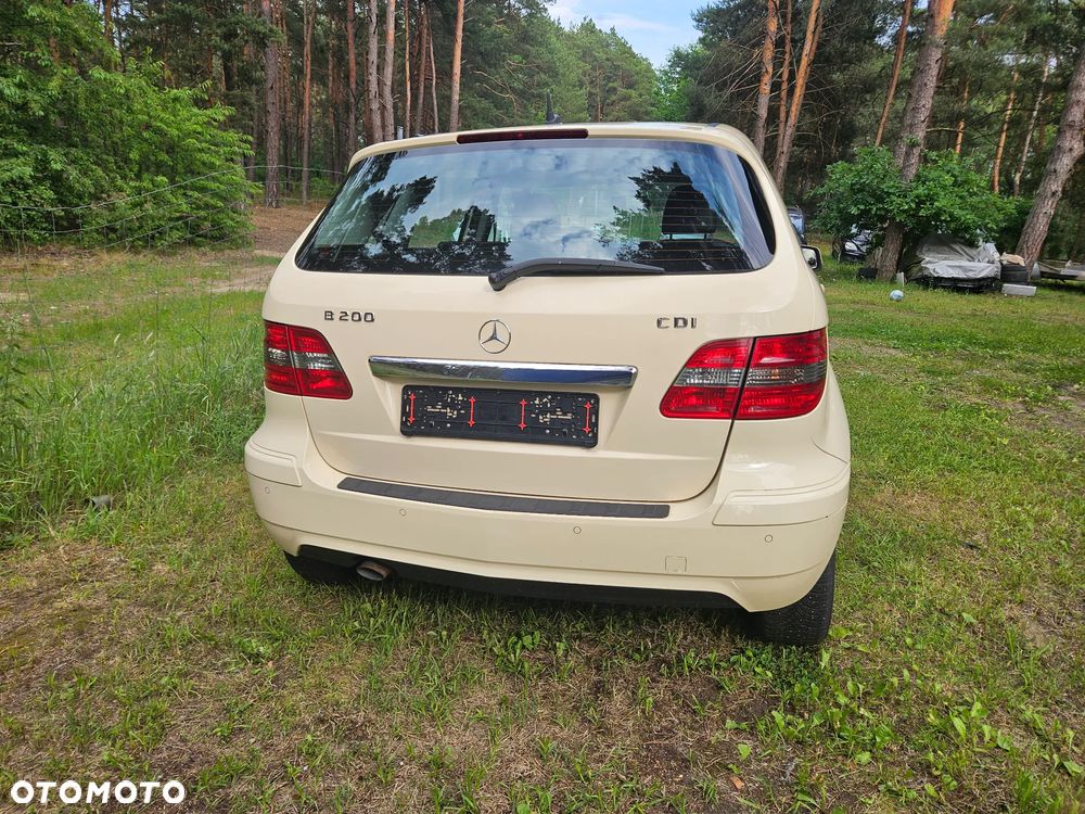Mercedes-Benz Klasa B 180 CDI Autotronic Special Edition - 3