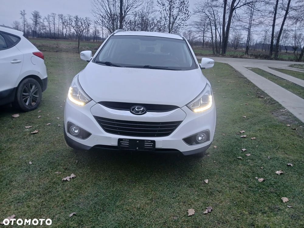 Hyundai ix35 1.7 CRDi 2WD blue Finale Gold - 2