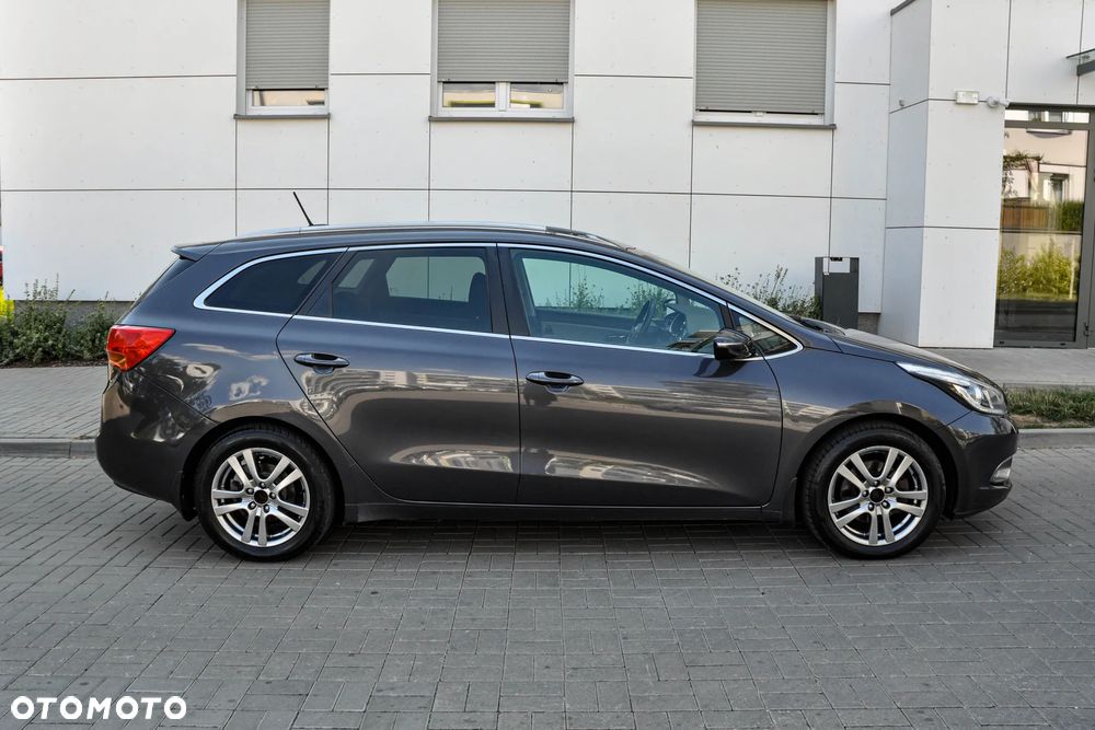 Kia Ceed - 5