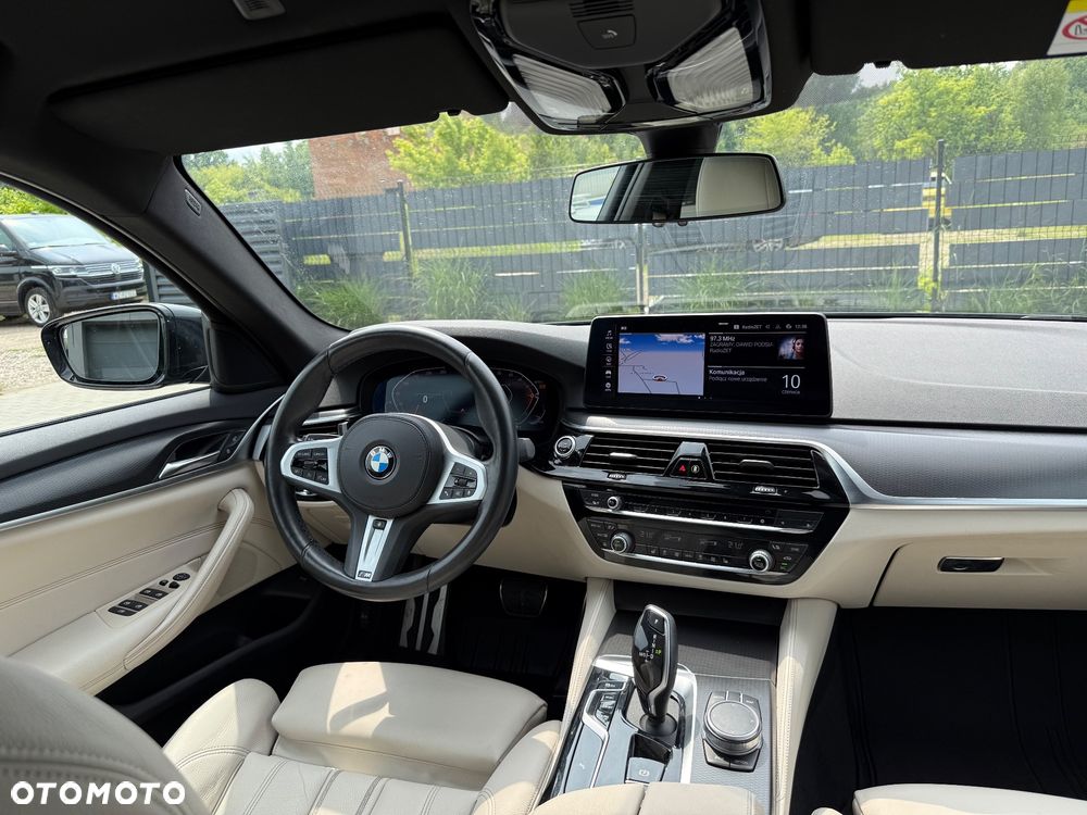 BMW Seria 5 520d M Sport sport - 14