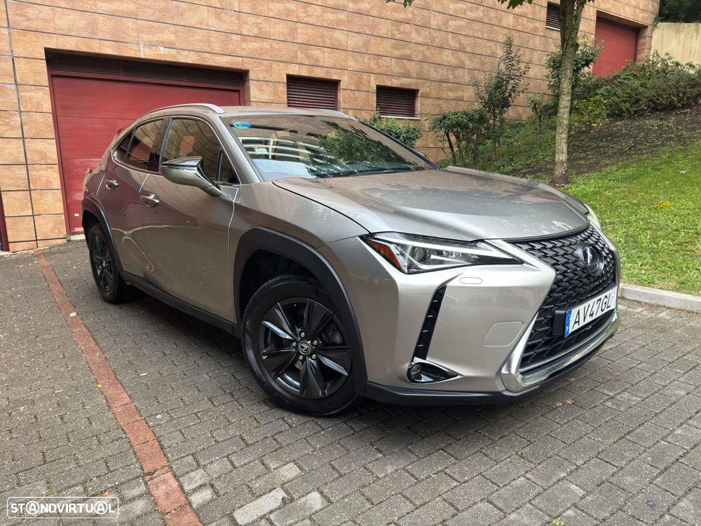Lexus UX 250h Business - 1