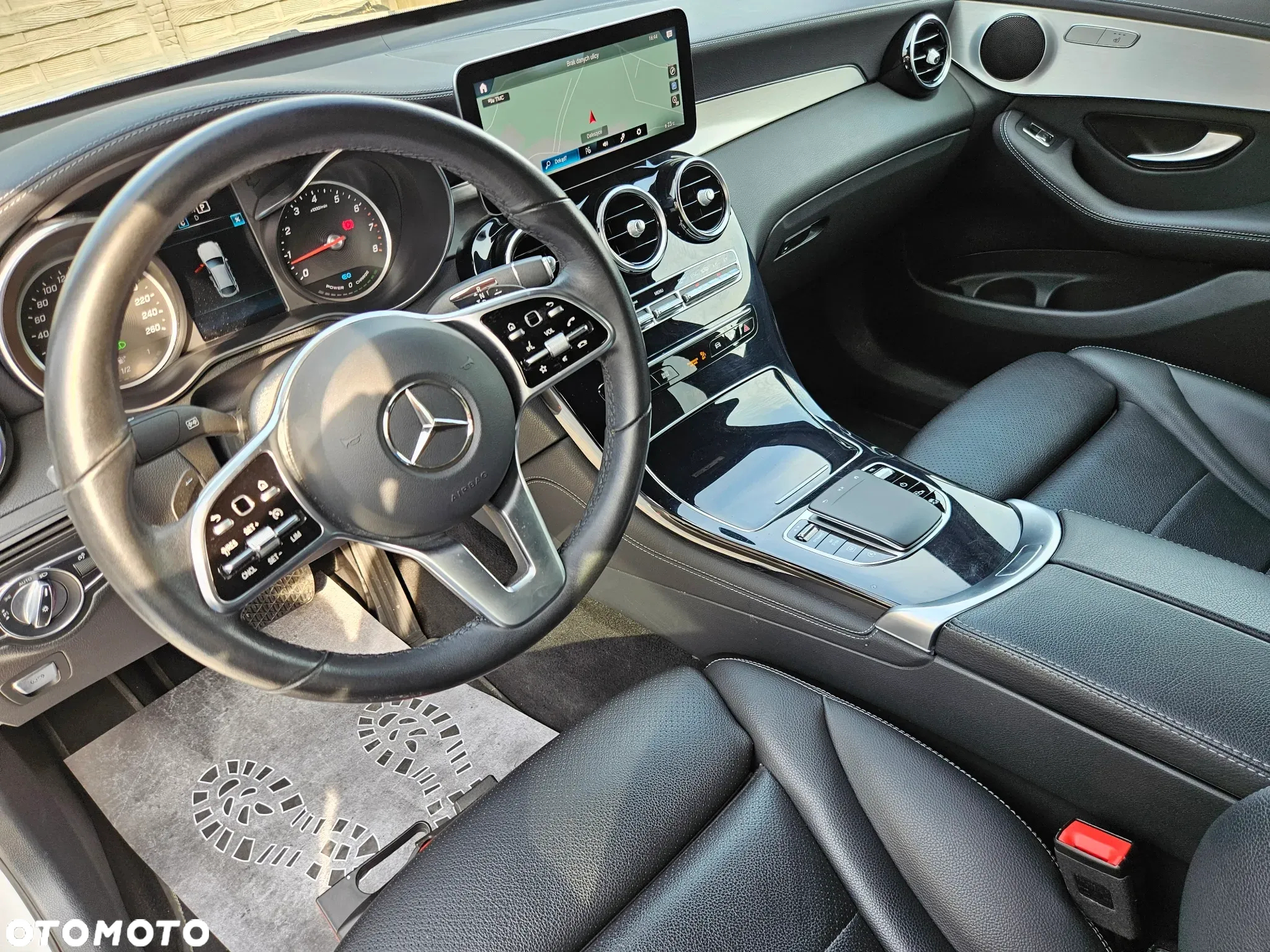 Mercedes-Benz GLC - 18