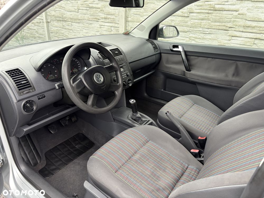 Volkswagen Polo - 5