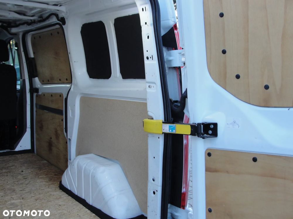 Ford Transit Custom - 26