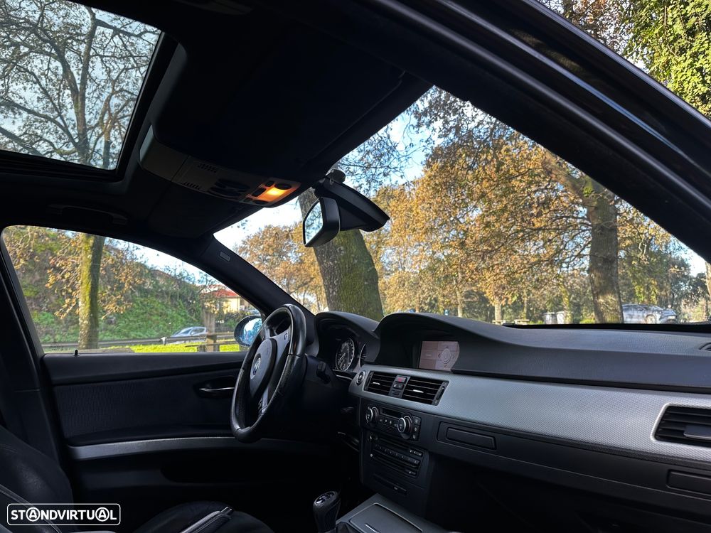 BMW 320 d Touring Navigation - 7