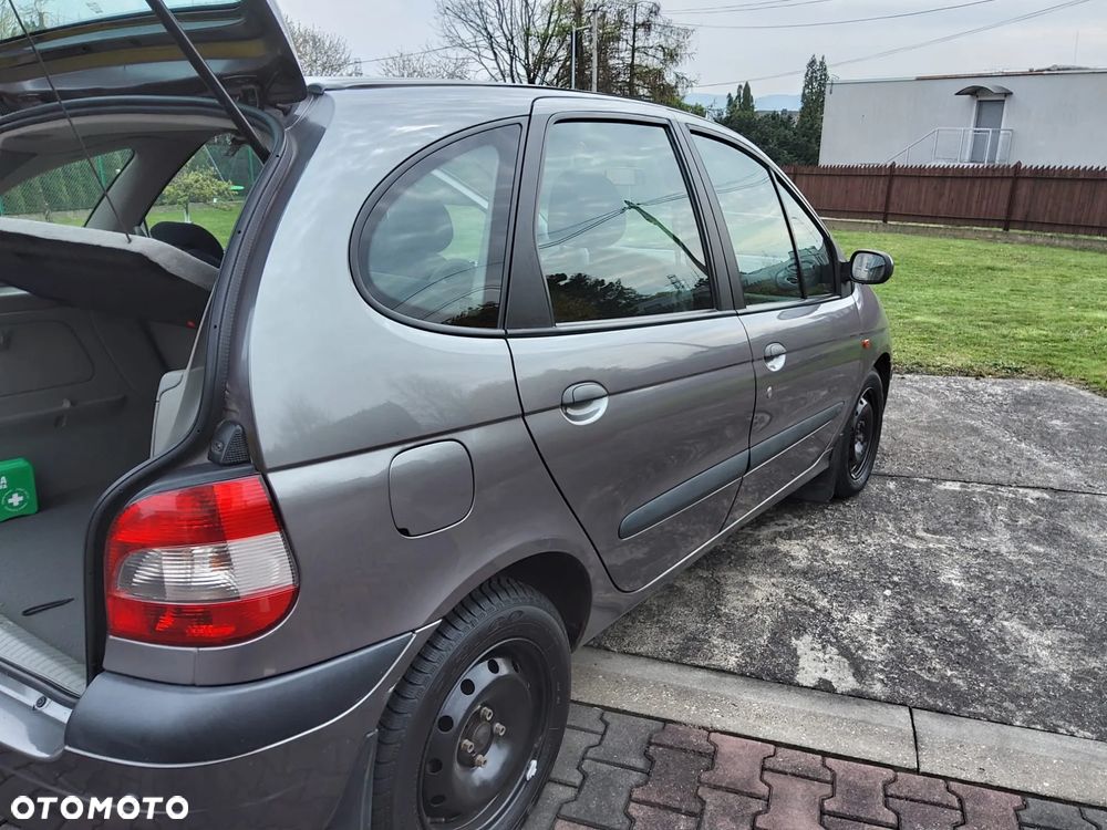Renault Scenic Megane 1.6 RT 16V - 11